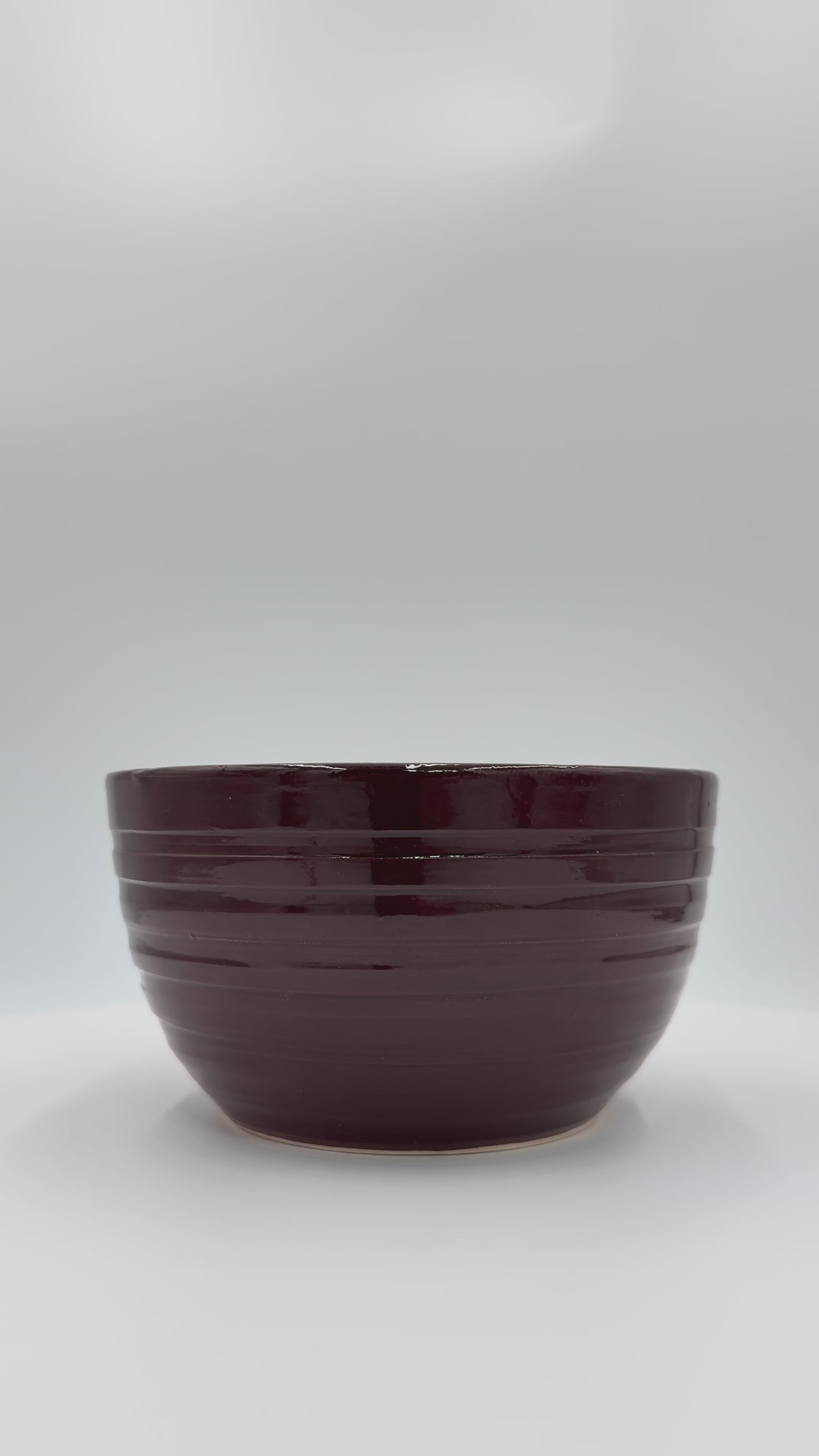 Ceramic planter / pot